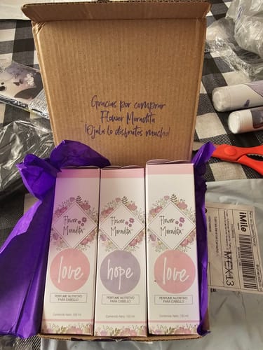 Customer photo review of Kit 3 Perfumes para cabello