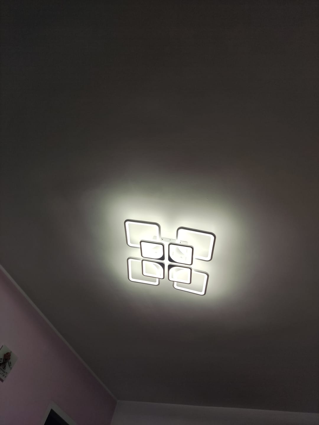 Customer photo review of Lustra LED 4+4 SQUARE GIGANT Echivalent 1000W Telecomanda