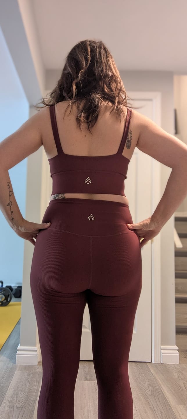 Customer photo review of Ribbed Leggings