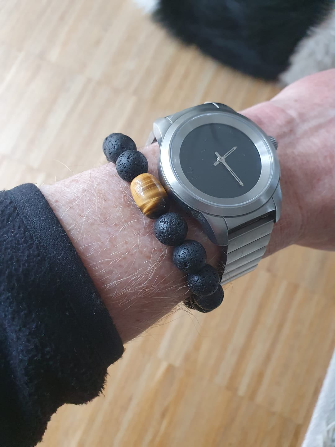Customer photo review of Buddha Stones, Lavagestein, Ebenholz, Tigerauge, unterstützendes Heilungsarmband