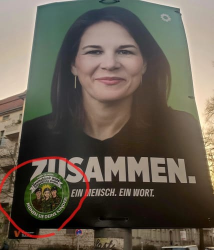 Customer photo review of GROSSE STICKER / AUFKLEBER (10 STK.) • KRIEGSTÜCHTIGE KINDER