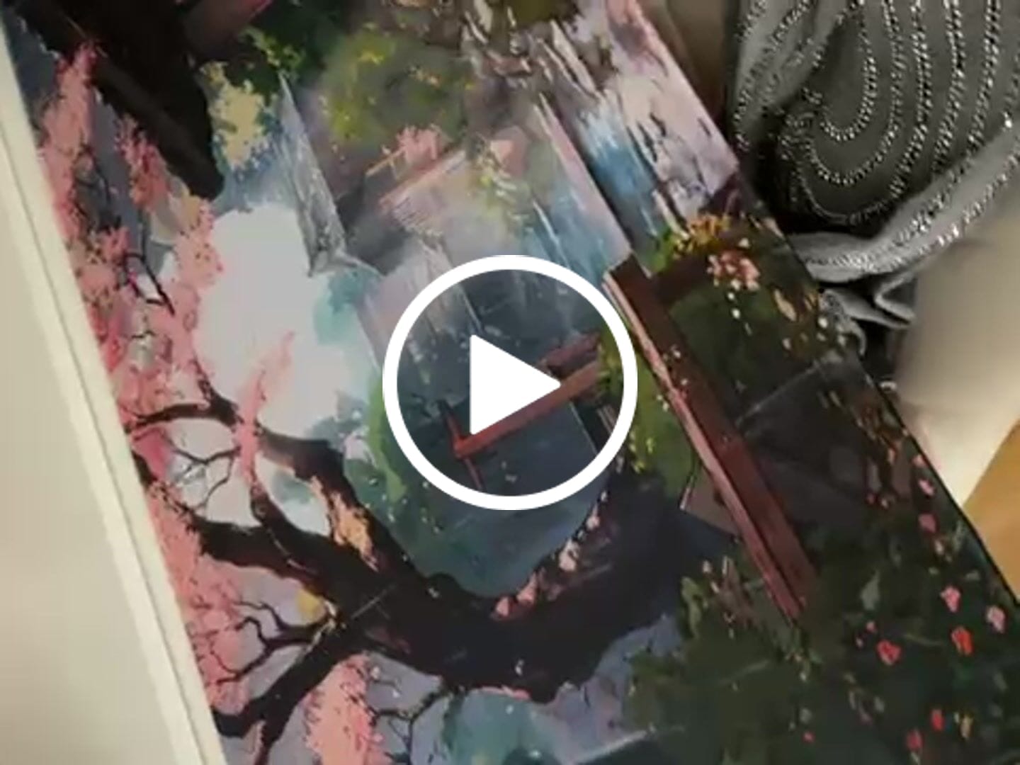 Customer video review of Pale Sakura
