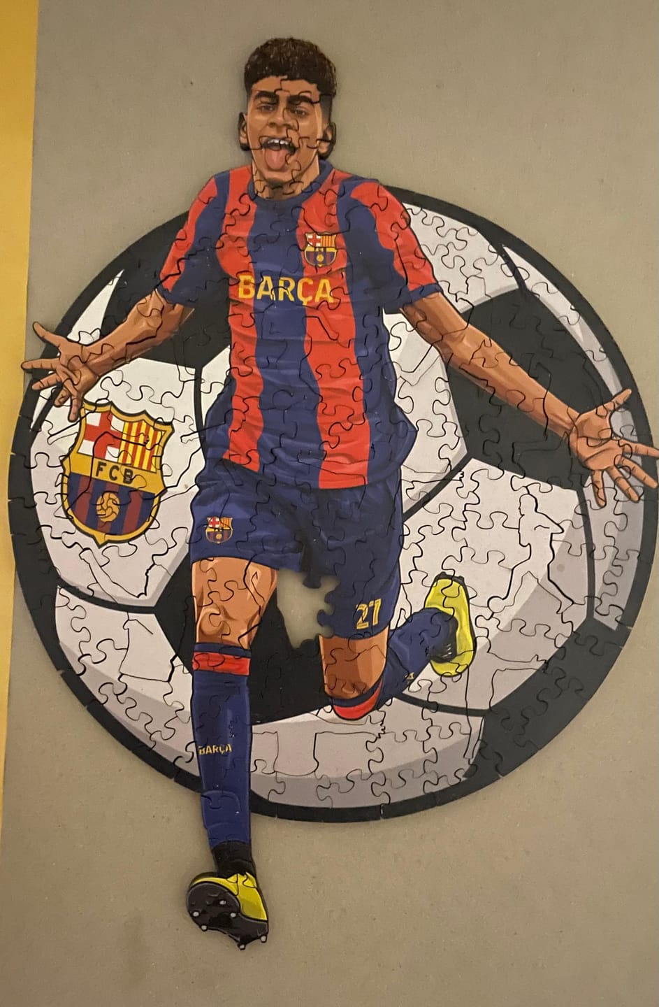 Customer photo review of Kylian Mbappé - Holzpuzzle