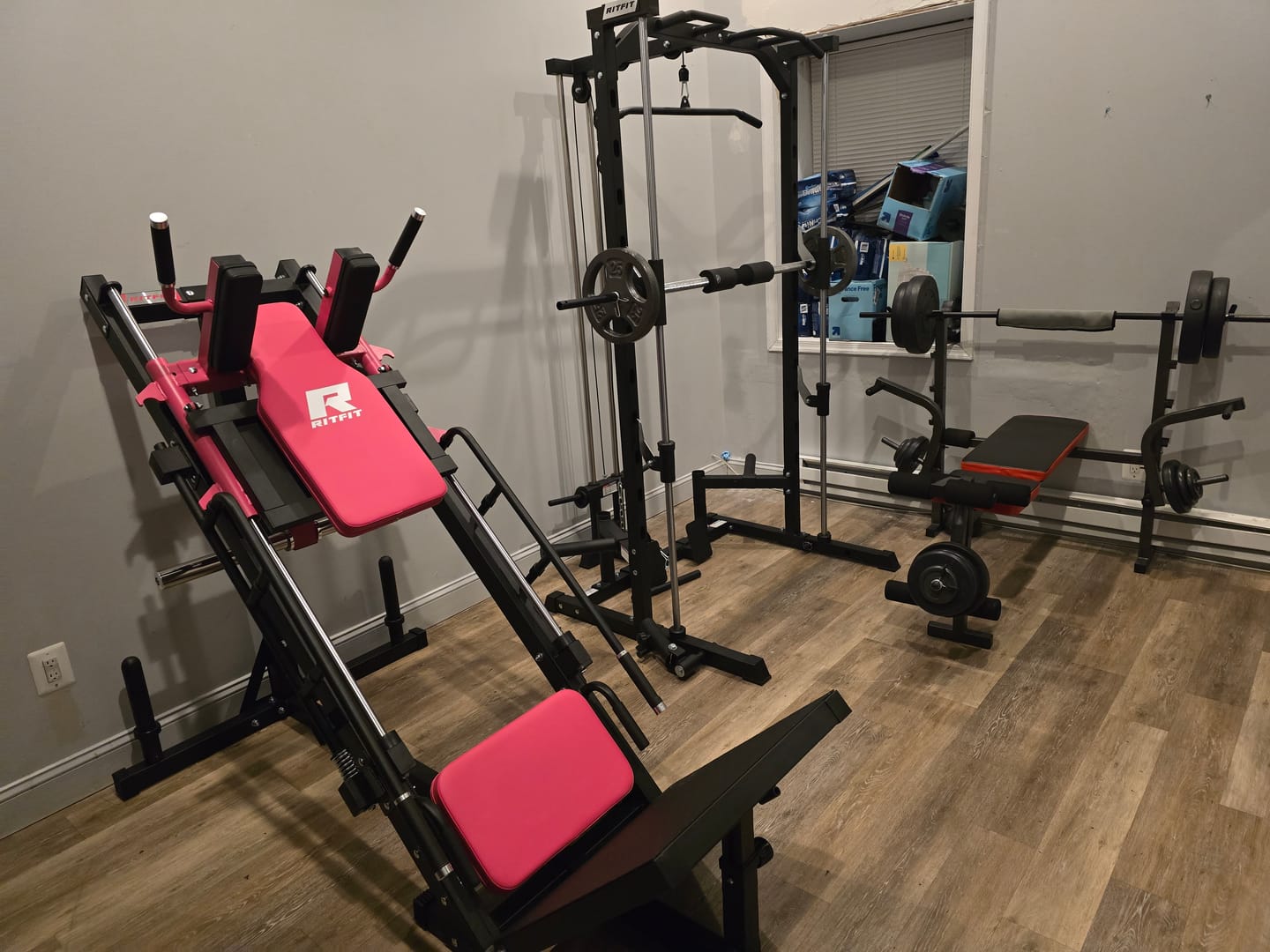 Customer photo review of RitFit PSR05 2.0 Multifunctional Smith Machine Power Rack with LAT-Pull Down System