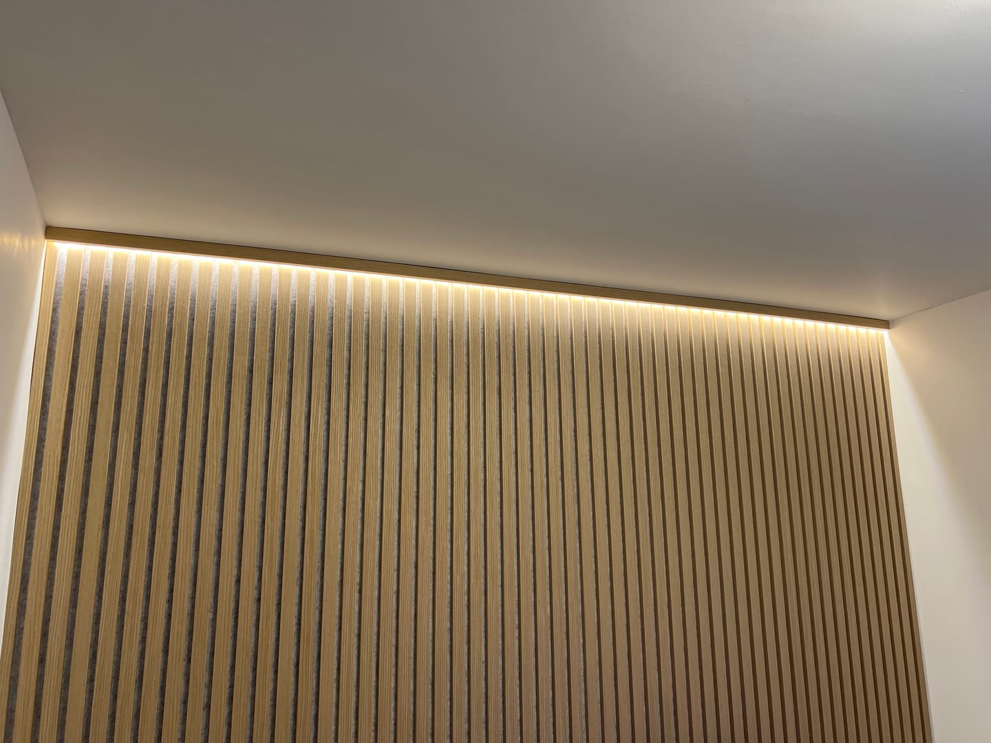 Customer photo review of Wooden Wall Panel | Natural Oak Grey Felt | Premium 3-sided Wood Veneer
