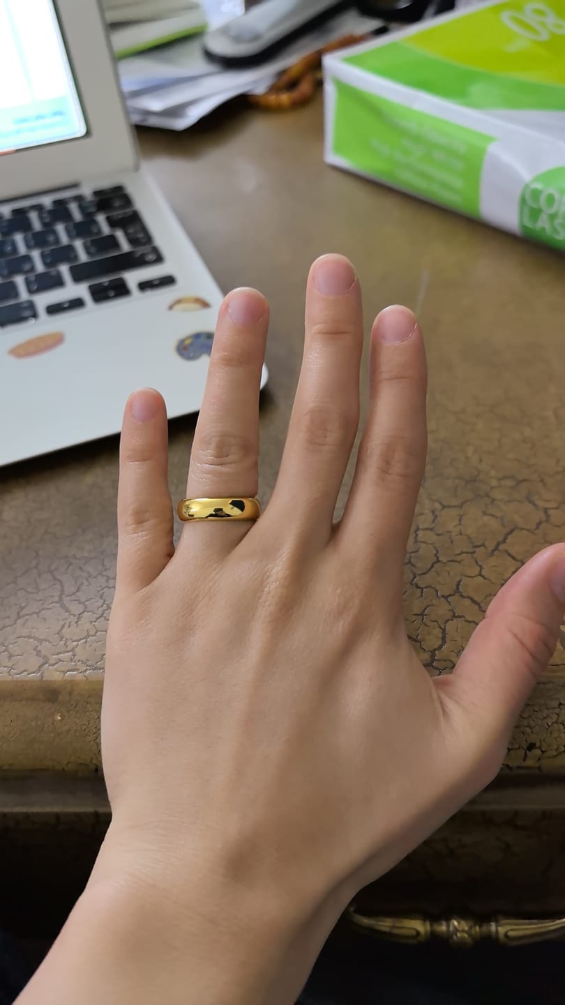 Customer photo review of High Polished Classic Comfort Fit Wedding Band