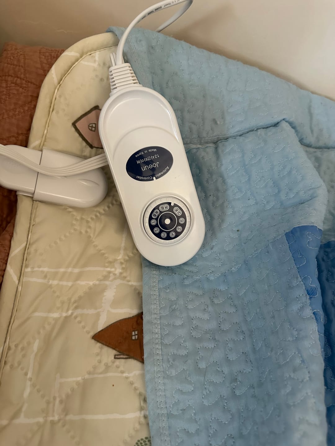 Customer photo review of Heated Mattress Pad