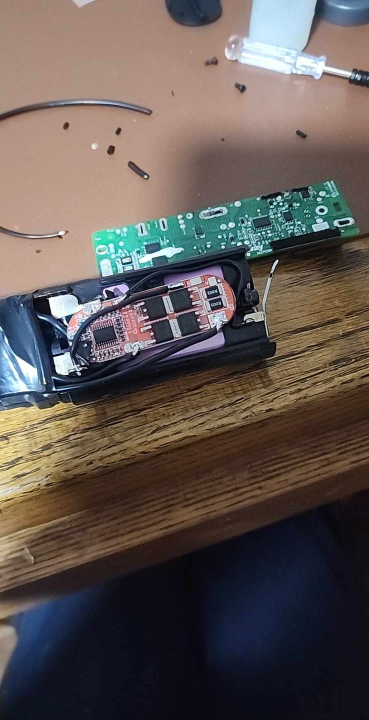 Customer photo review of Samsung 30Q 18650 3000mAh 15A Battery