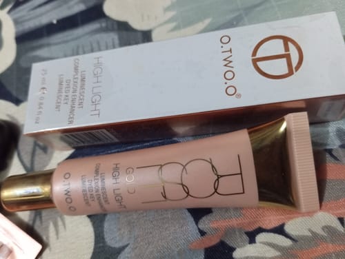 Customer photo review of O.TWO.O GLOW COLOR BOUNCE MOUSSE BLUSH