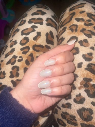 Customer photo review of White Swan Almond Nails - Press On Nails