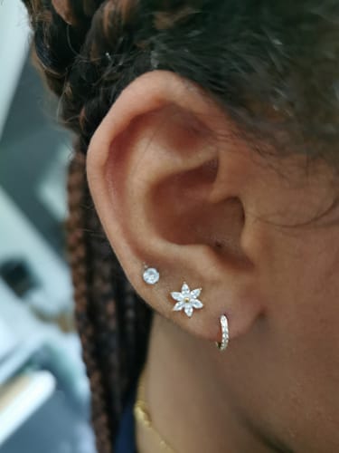 Customer photo review of Les piercings Sara