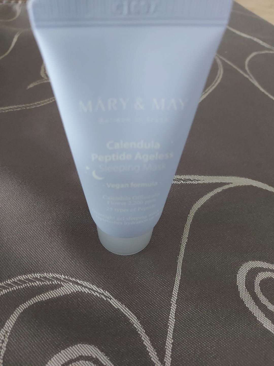 Customer photo review of Pretvecuma miega maska Mary&May Calendula Peptide Ageless Sleeping Mask