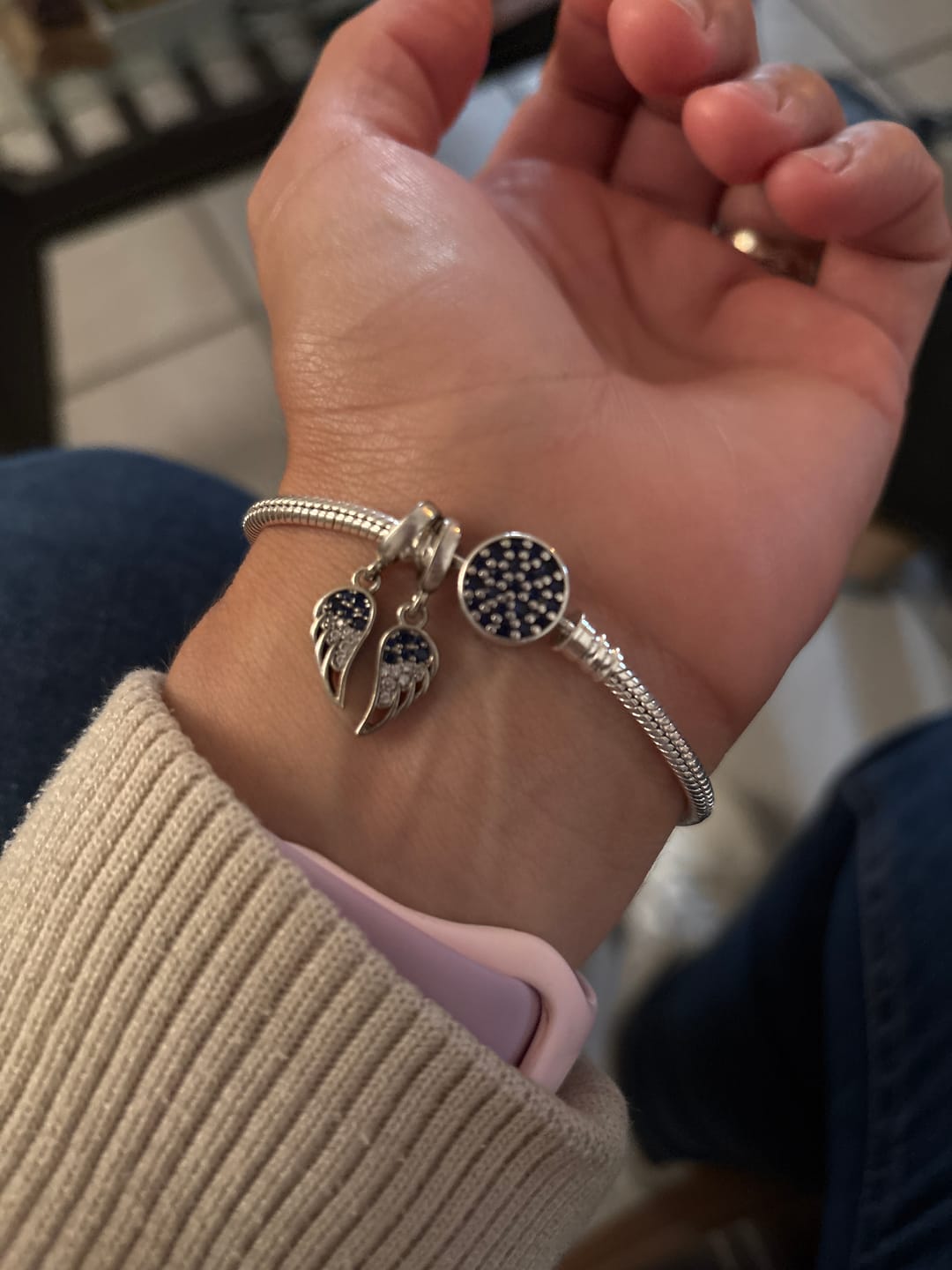 Customer photo review of Pulsera Luna Llena