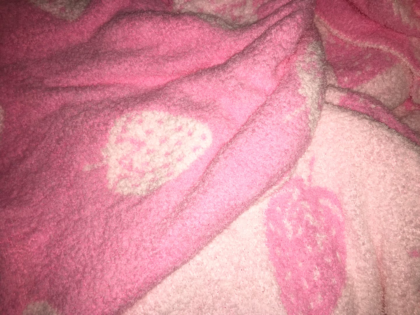 Customer photo review of Cotton Candy Strawberry Print Extended Throw