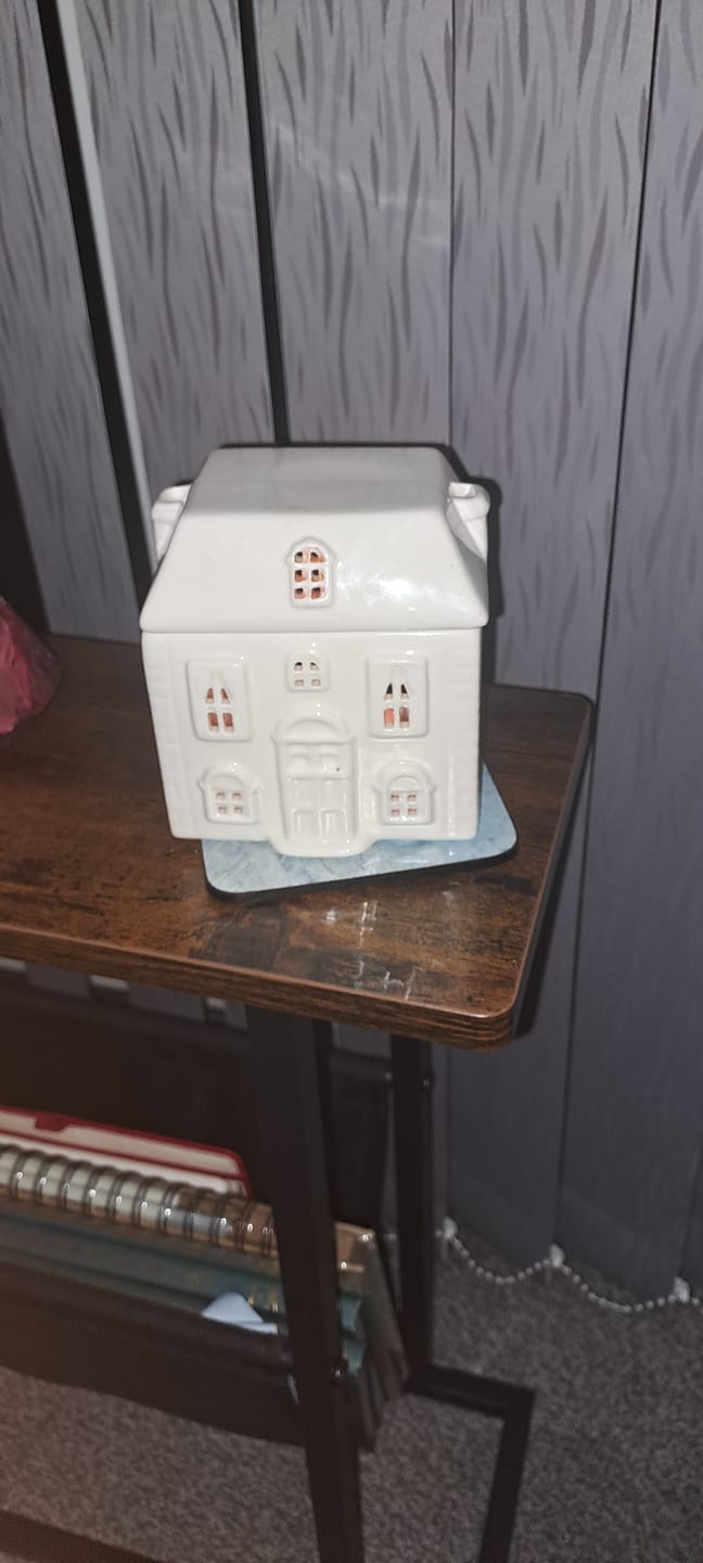 Customer photo review of White House Wax Burner