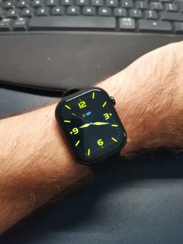 Customer photo review of Smartwatch für iOS/Android mit Echtzeit-Tracker für Herz, Blutdruck und Sauerstoff - VitaTrack Pro