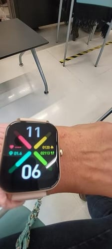 Customer photo review of Smartwatch für iOS/Android mit Echtzeit-Tracker für Herz, Blutdruck und Sauerstoff - VitaTrack Pro
