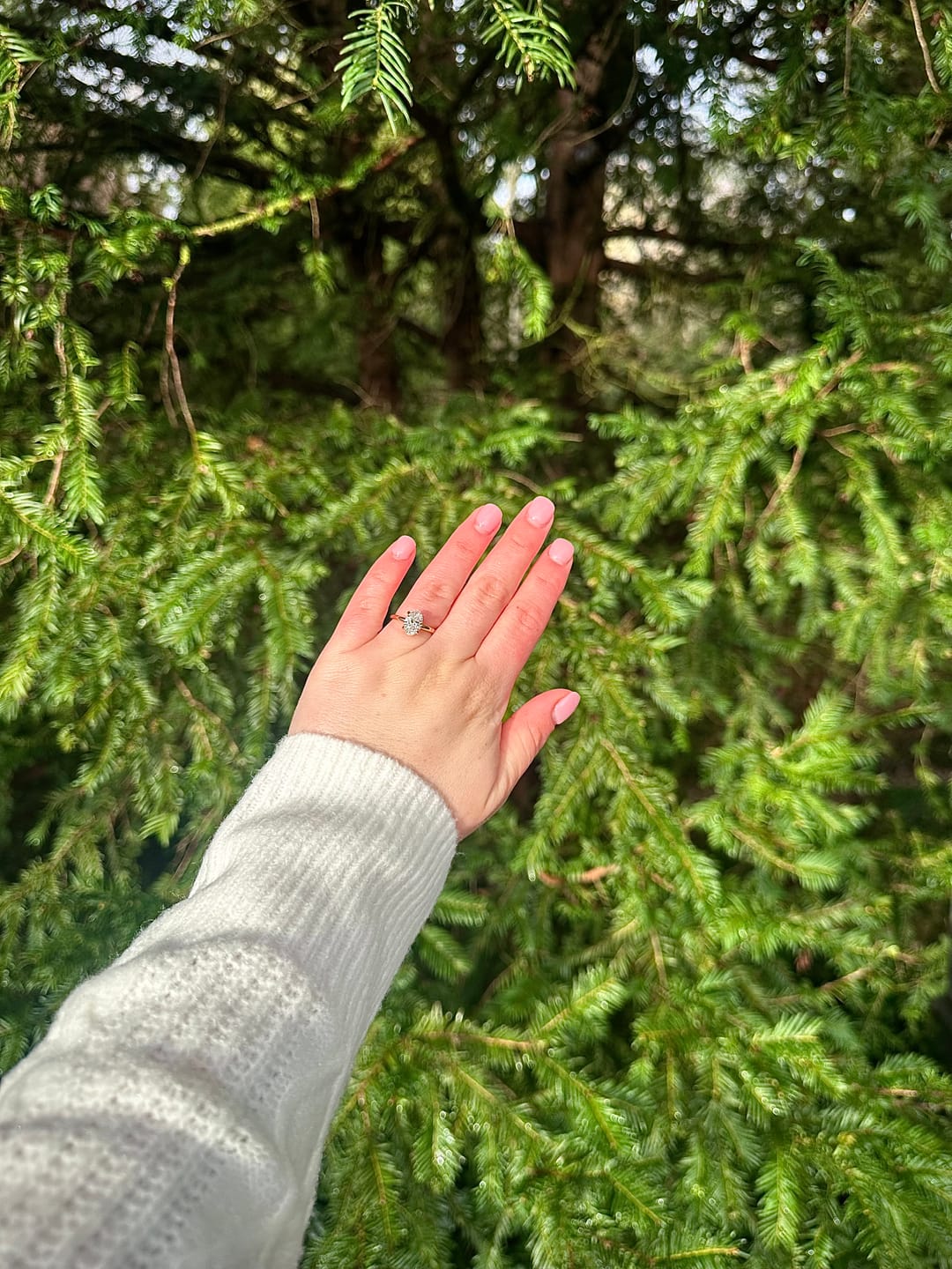 Customer photo review of 1.58 CT Oval Lab Grown Diamond Solitaire Engagement Ring