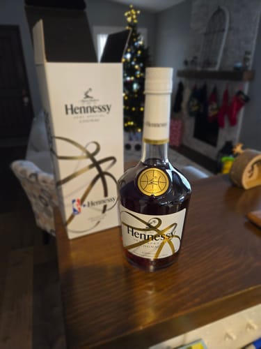Customer photo review of Hennessy V.S. Cognac (NBA 2022 Edition)