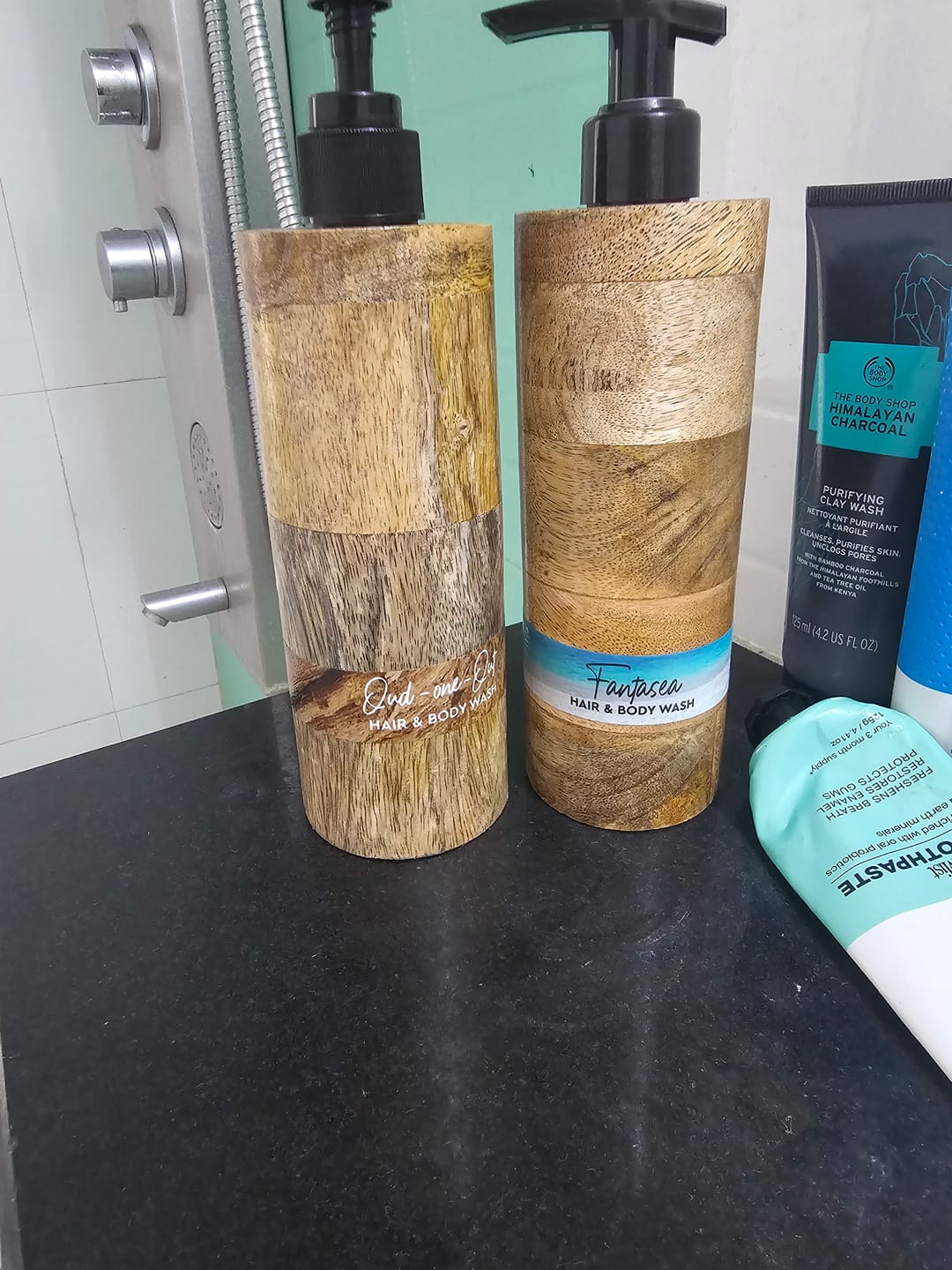 Customer photo review of NOURISHING  Oud Body Wash 200 ml