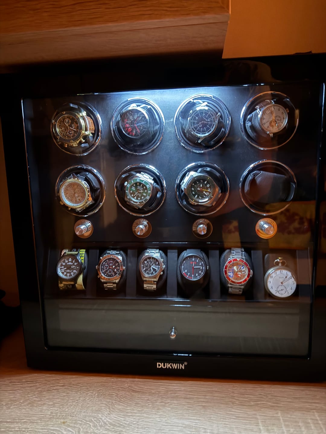 Customer photo review of Compact 8 Watch Winder with 6 Storage Space and Interior Backlight
