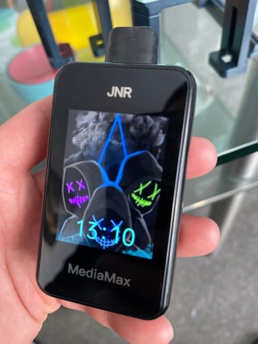 Customer photo review of JNR - MediaMax - 40K - Puff / Vape Jetable - 2% nicotine - Smart connect