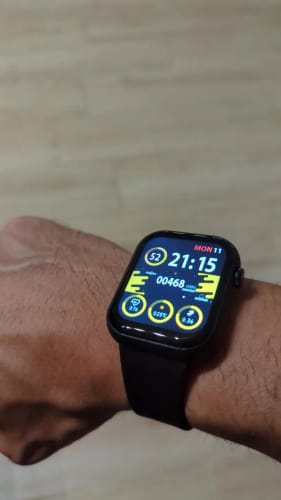 Customer photo review of Smartwatch für iOS/Android mit Echtzeit-Tracker für Herz, Blutdruck und Sauerstoff - VitaTrack Pro