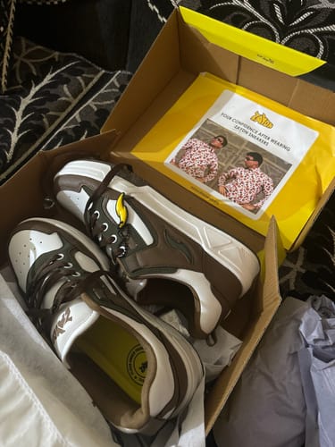 Customer photo review of COOPER Nature Brown Men's casual sneaker