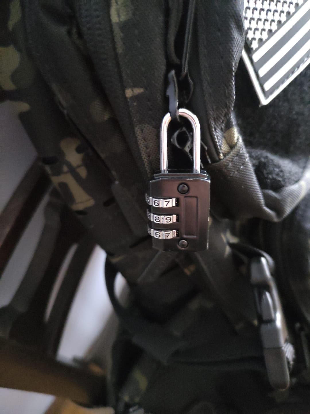 Customer photo review of Candado para Mochila de 3 Dígitos