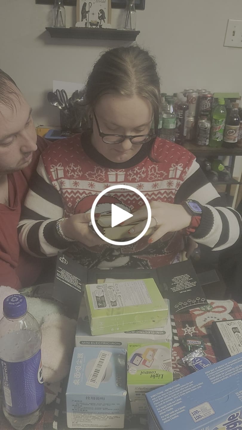 Customer video review of (Almost Sold Out) Always Keep Me In Your Heart - Bracelet For Daughter