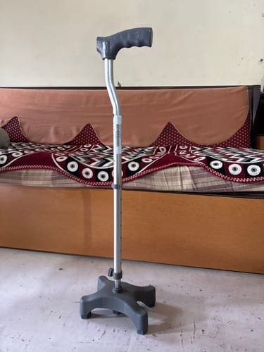 Customer photo review of Avanti L Shape Quadripod Stick | Walking Stick with Adjustable Height | Light Weight | 4 Legged Base (Grey)