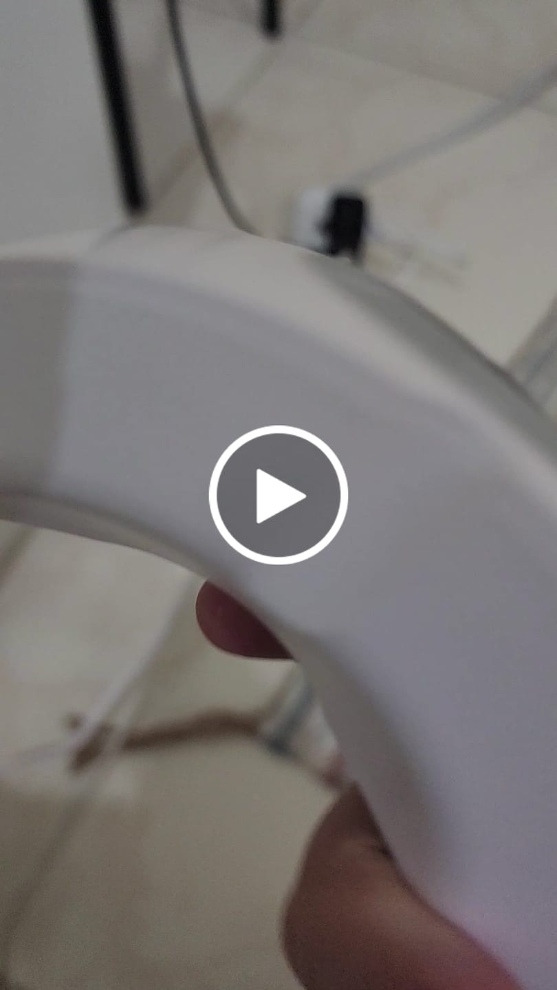 Customer video review of Momcozy M5 Wearable Breast Pump, Grey