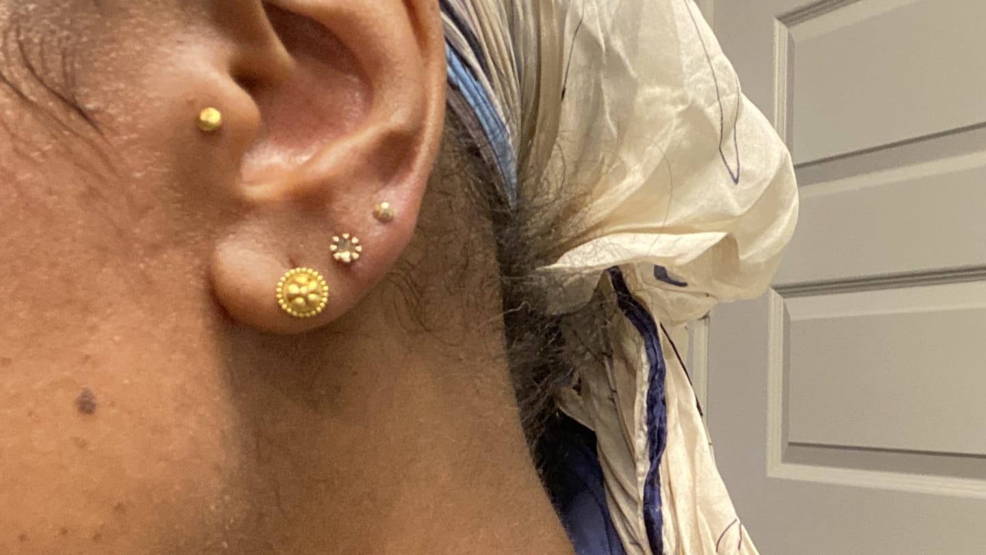 Customer photo review of 14K Gold Triangle Ball Rough Diamond Cartilage Earring 20G18G16G