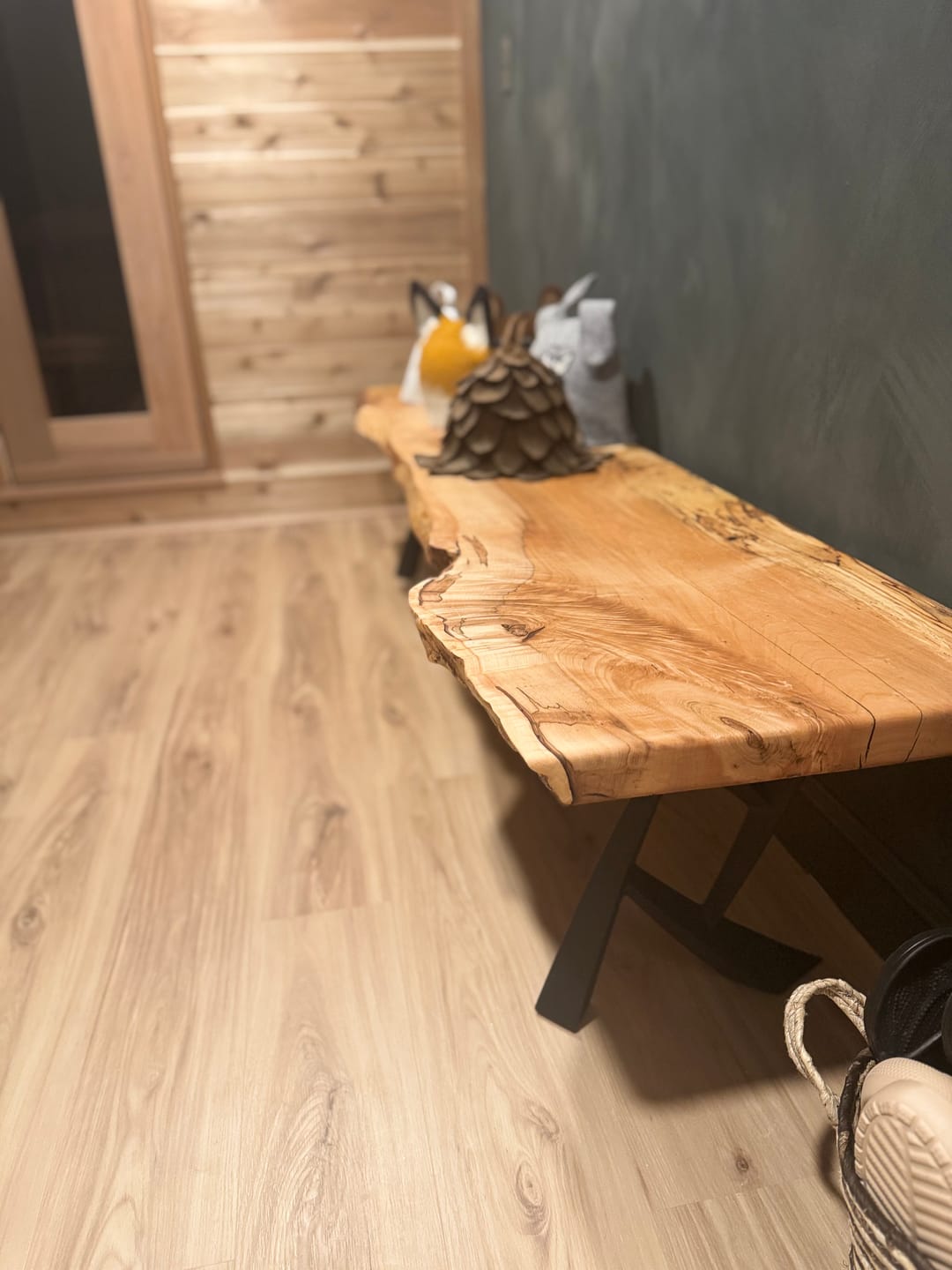 Customer photo review of Bench Legs 107 Draco 16H Metal DIY Furniture