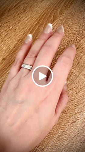 Customer video review of Moonlight - Press On Nails