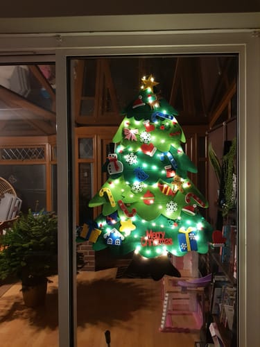 Customer photo review of Felt Christmas Tree - Montessori Kids Toy