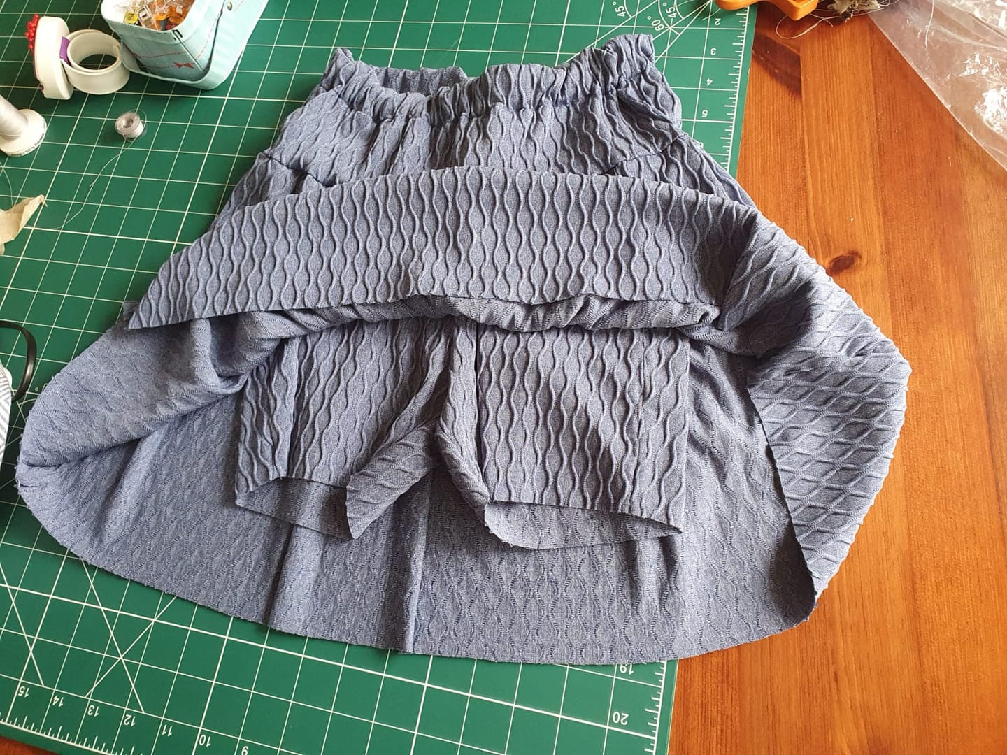 Customer photo review of Gutermann Maraflex Elastic Stretch Thread 150m