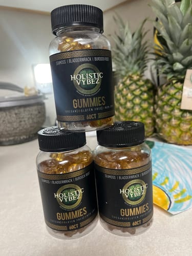 Customer photo review of Organic Sea Moss Gummy Bears
