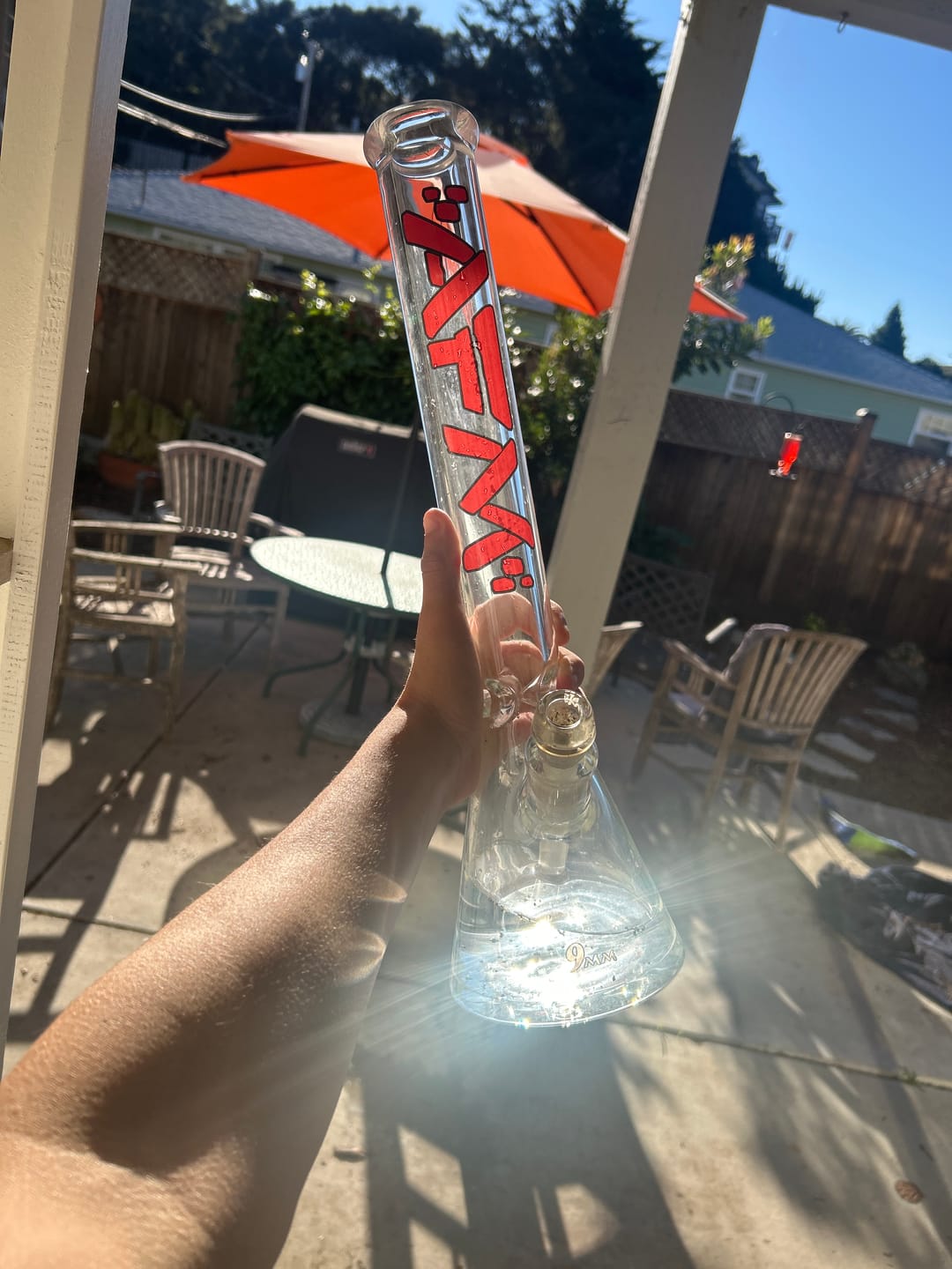 Customer photo review of 18" AFM Heavy Boi Clear Glass 9mm Beaker Bong