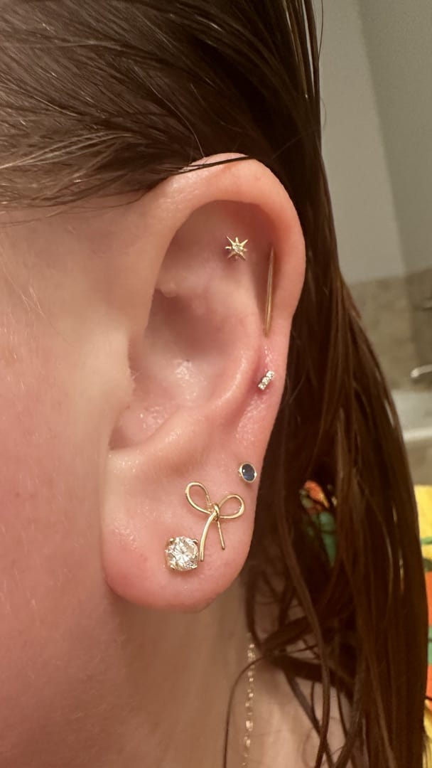 Customer photo review of 14K Gold Ribbon Cartilage Earring 20G18G