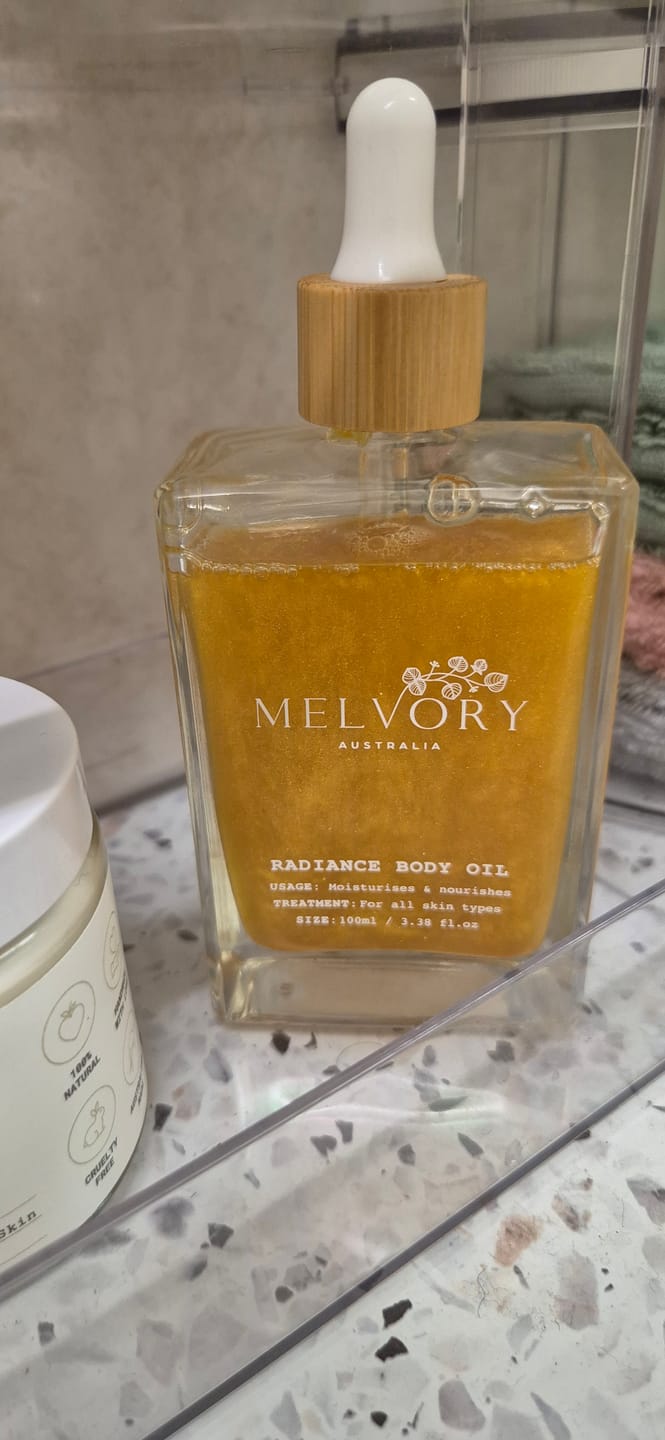 Customer photo review of Radiance Body Oil (Skin Firming)