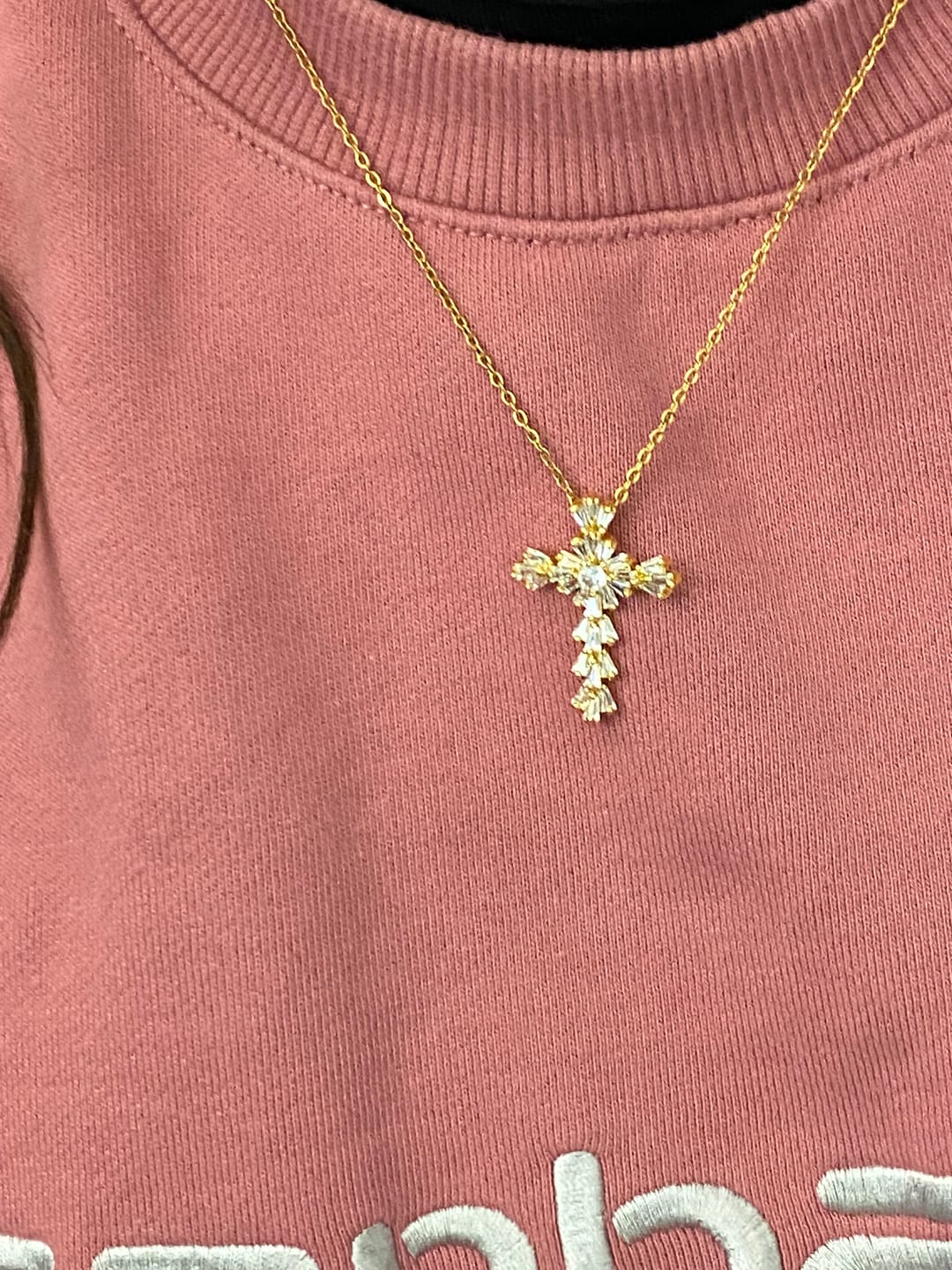 Customer photo review of Collier Croix Zirconium