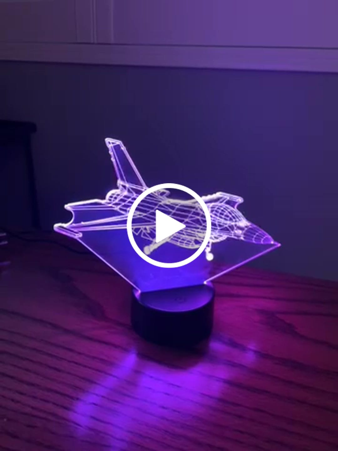 Customer video review of F-16  Fighting Falcon Fighter Jet - 3D Optical Illusion Lamp