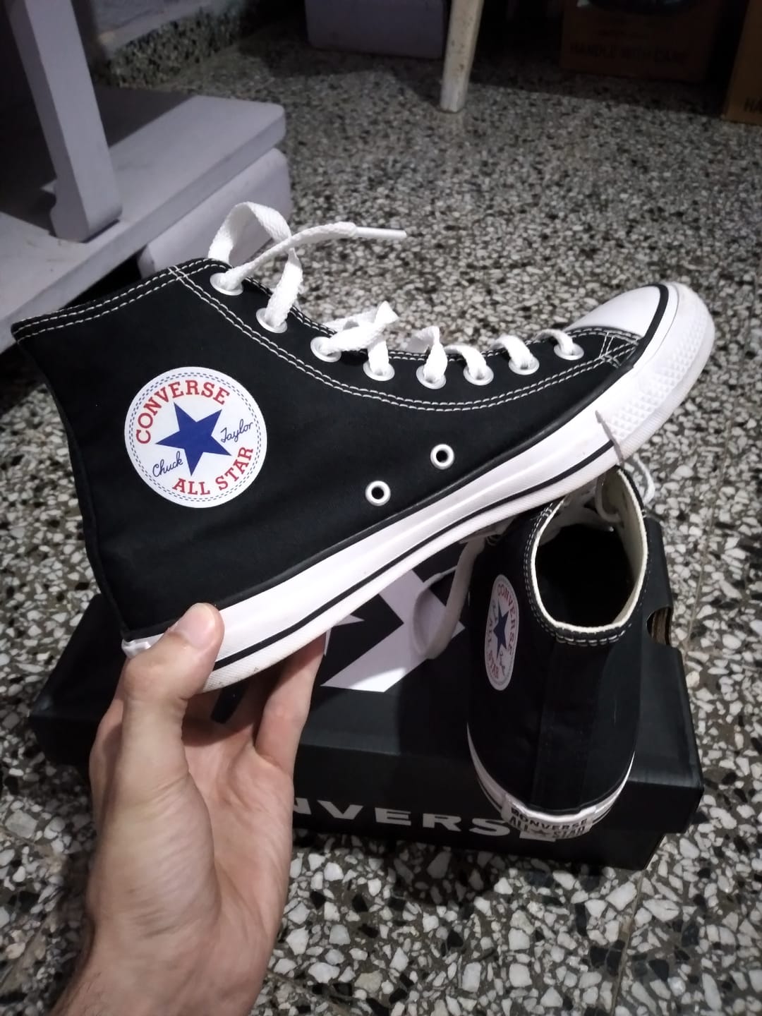 Customer photo review of Zapatillas Converse Chuck Taylor Hi Negro