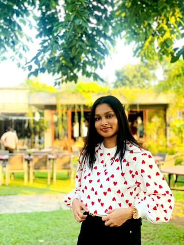 Customer photo review of Hug Me Tight Crop Pullover