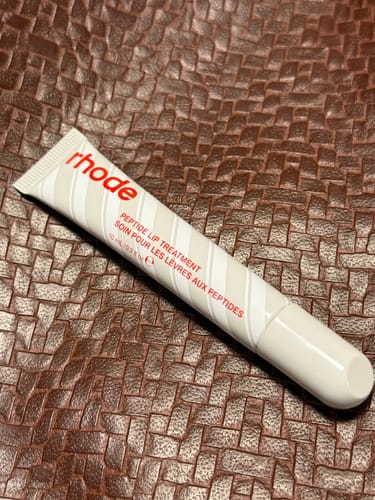 Customer photo review of peptide lip treatment - Limited edition scent - Disponivel