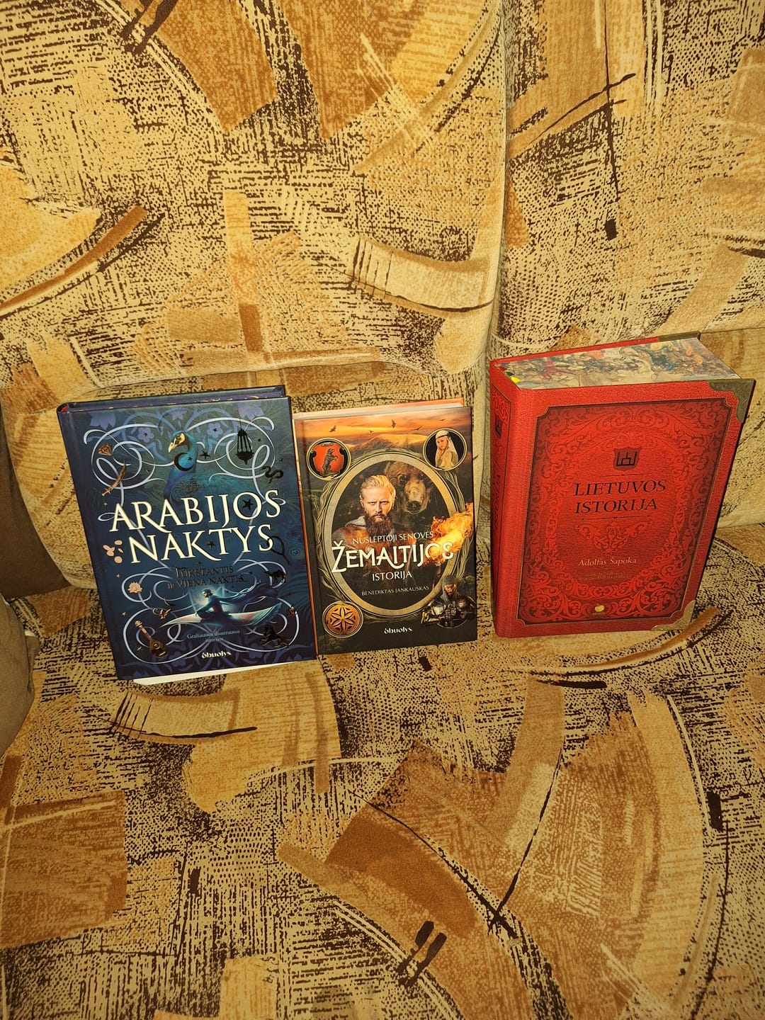 Customer photo review of Arabijos naktys: gražiausios spalvotai iliustruotos „Tūkstantis ir viena naktis“ istorijos + galimybė personalizuoti!