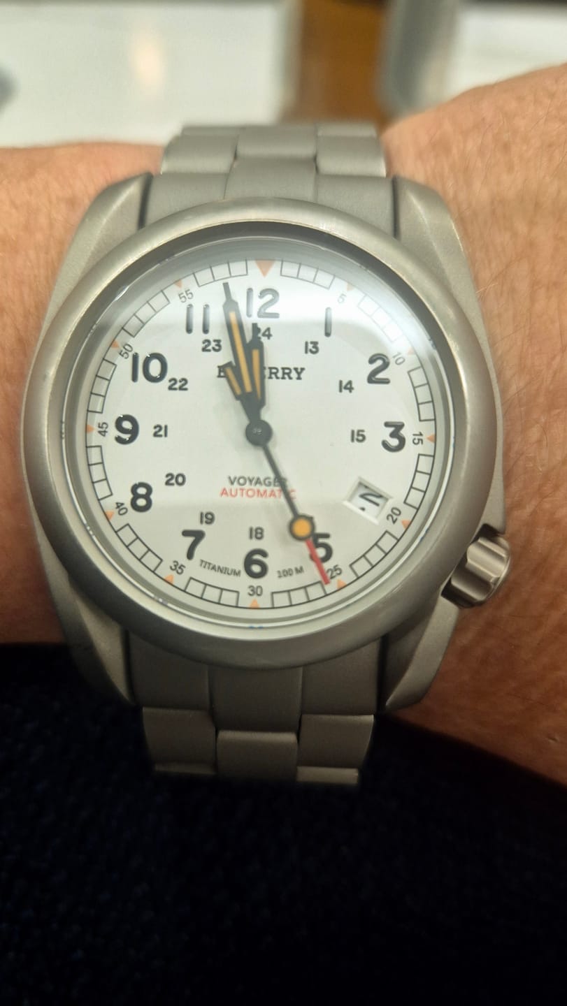 Customer photo review of VOYAGER - 100M Waterproof Titanium Automatic Field Watch | White-bracelet
