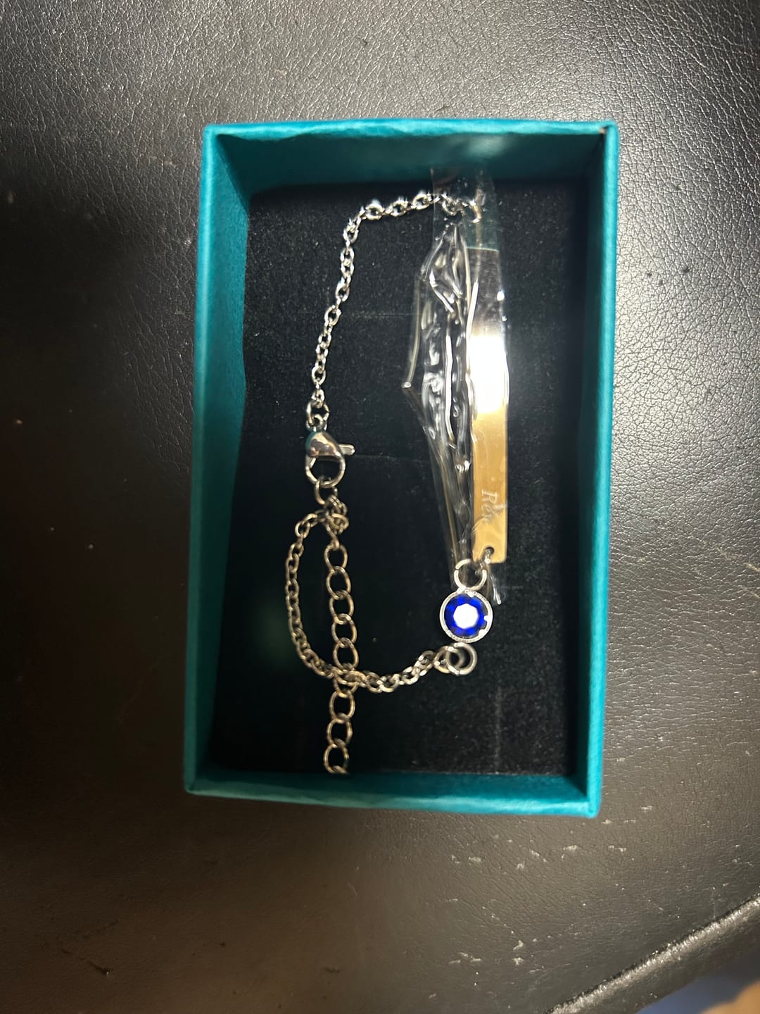 Customer photo review of Birth Stone 誕生石ブレスレット06（名入りプレート）