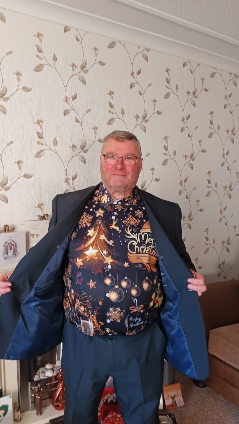 Customer photo review of Men's Golden Merry Christmas Champagne Print Long Sleeve Shirt